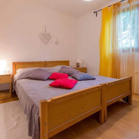 Mediterranes Mit Drei Terrassen, Grill, Wifi - Nur 500 Meter Zum * 茨里克韦尼察