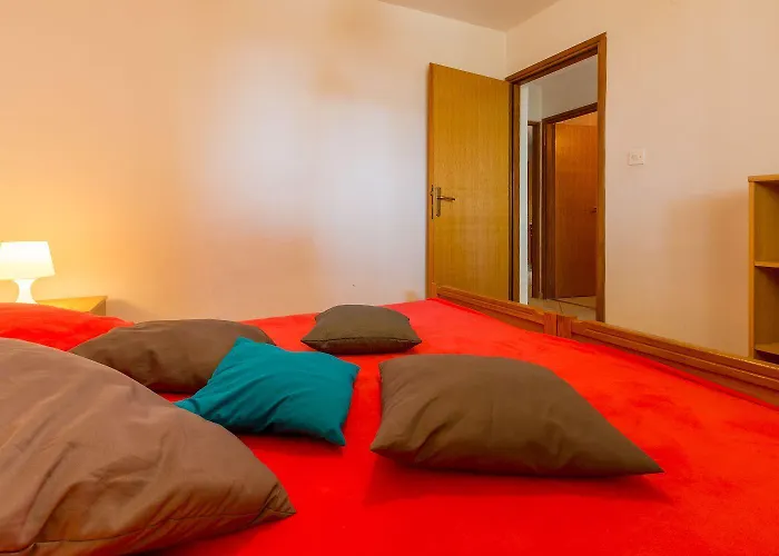 Apartman Mediterranes Mit Drei Terrassen, Grill, Wifi - Nur 500 Meter Zum