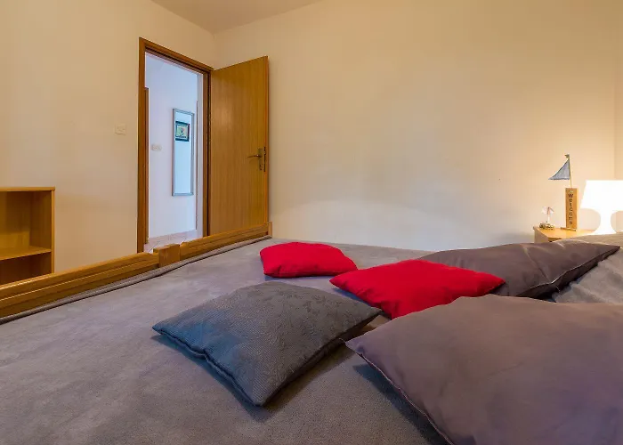 Mediterranes Mit Drei Terrassen, Grill, Wifi - Nur 500 Meter Zum Apartman Crikvenica