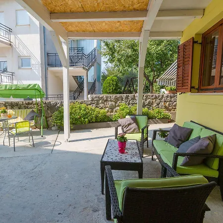 Mediterranes Mit Drei Terrassen, Grill, Wifi - Nur 500 Meter Zum Apartment *