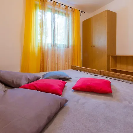 Apartment Mediterranes Mit Drei Terrassen, Grill, Wifi - Nur 500 Meter Zum *