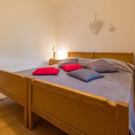 Apartment Mediterranes Mit Drei Terrassen, Grill, Wifi - Nur 500 Meter Zum *