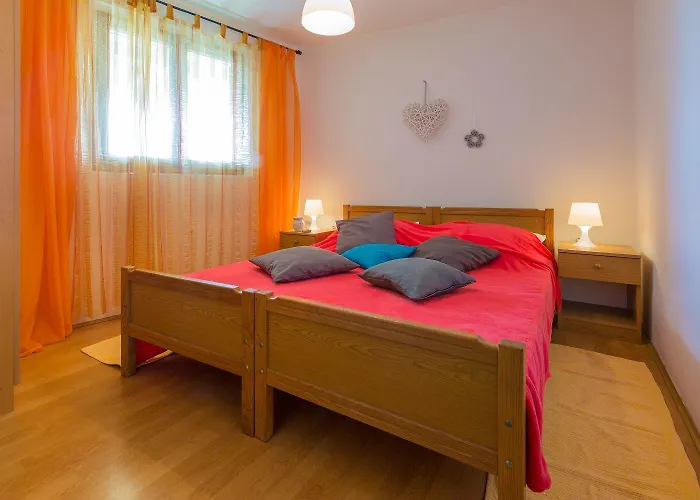 Mediterranes Mit Drei Terrassen, Grill, Wifi - Nur 500 Meter Zum